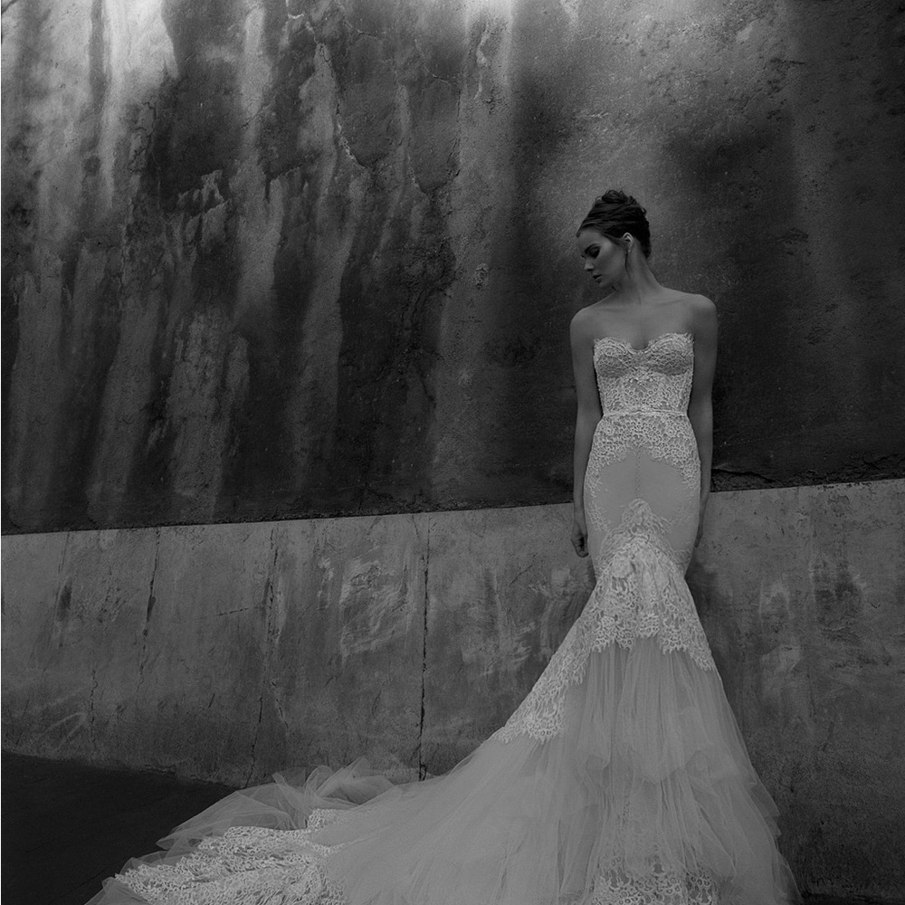 Inbal Dror VIP 12-5 Couture Wedding Gown